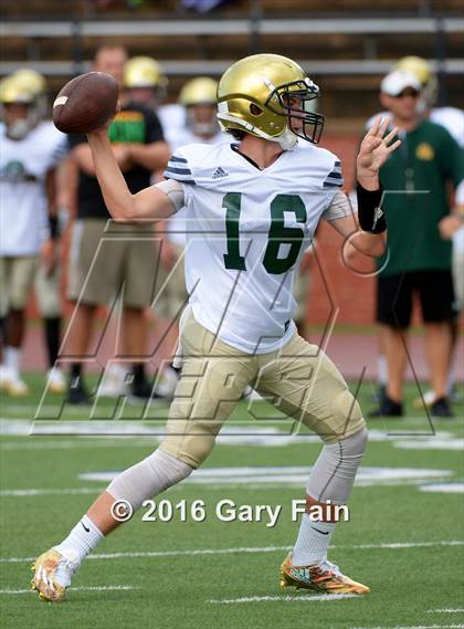 Thumbnail 1 in Knoxville Catholic @ McCallie (Scrimmage)  photogallery.
