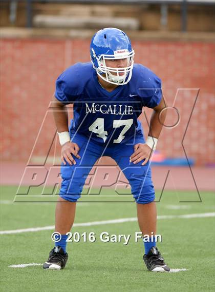 Thumbnail 3 in Knoxville Catholic @ McCallie (Scrimmage)  photogallery.