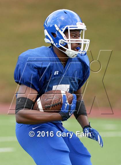 Thumbnail 1 in Knoxville Catholic @ McCallie (Scrimmage)  photogallery.