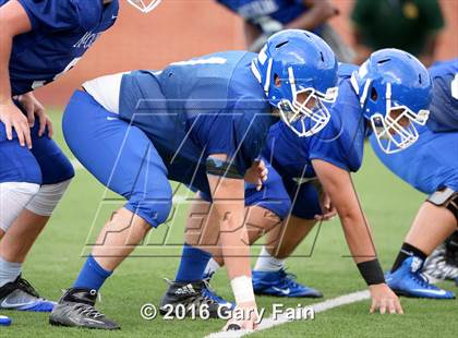 Thumbnail 2 in Knoxville Catholic @ McCallie (Scrimmage)  photogallery.