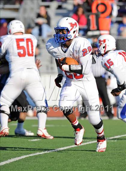 Thumbnail 3 in North Lamar vs. Henderson (3A Region 2 Bi-District Playoffs) photogallery.