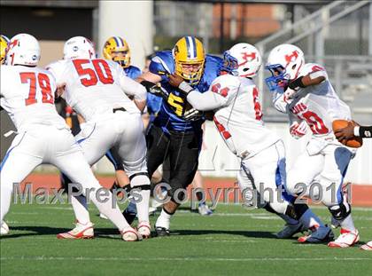 Thumbnail 1 in North Lamar vs. Henderson (3A Region 2 Bi-District Playoffs) photogallery.
