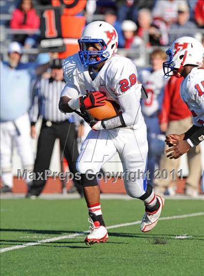 Thumbnail 1 in North Lamar vs. Henderson (3A Region 2 Bi-District Playoffs) photogallery.