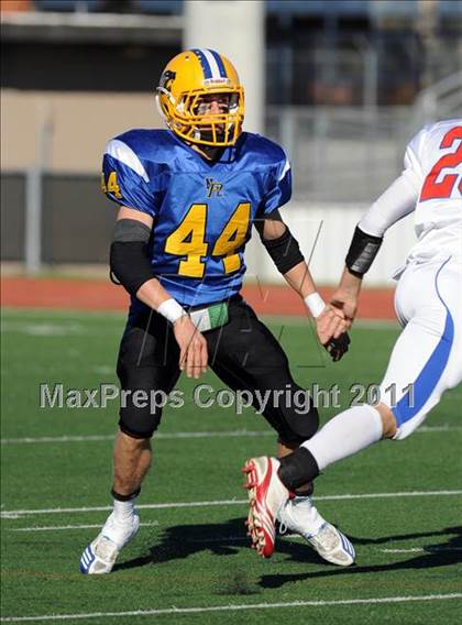Thumbnail 3 in North Lamar vs. Henderson (3A Region 2 Bi-District Playoffs) photogallery.