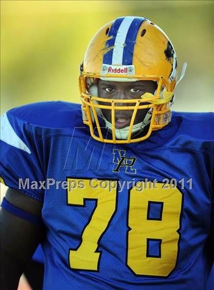 Thumbnail 3 in North Lamar vs. Henderson (3A Region 2 Bi-District Playoffs) photogallery.