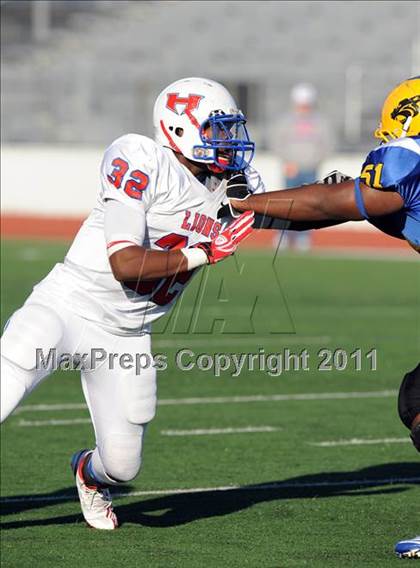 Thumbnail 3 in North Lamar vs. Henderson (3A Region 2 Bi-District Playoffs) photogallery.