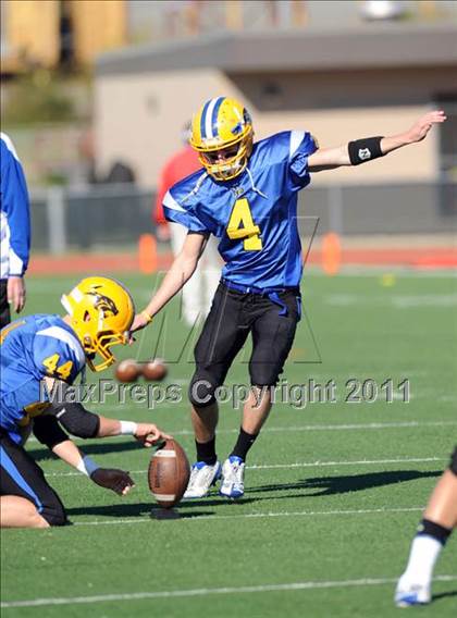 Thumbnail 1 in North Lamar vs. Henderson (3A Region 2 Bi-District Playoffs) photogallery.