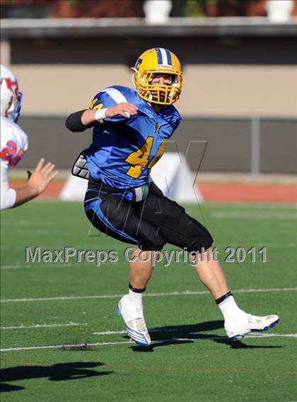 Thumbnail 1 in North Lamar vs. Henderson (3A Region 2 Bi-District Playoffs) photogallery.