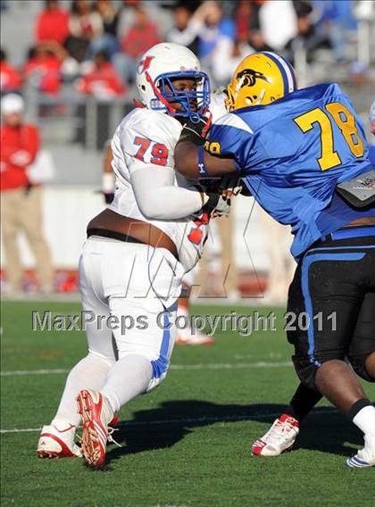 Thumbnail 2 in North Lamar vs. Henderson (3A Region 2 Bi-District Playoffs) photogallery.