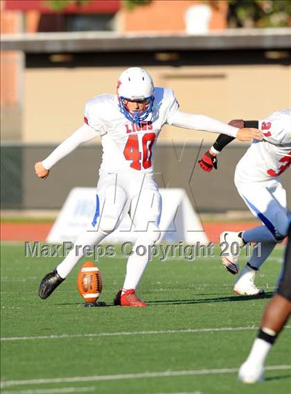 Thumbnail 2 in North Lamar vs. Henderson (3A Region 2 Bi-District Playoffs) photogallery.