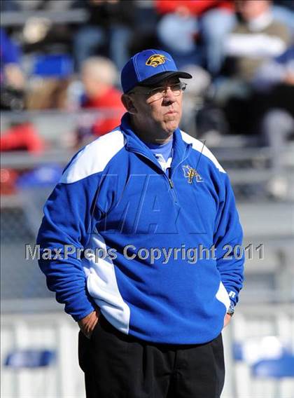 Thumbnail 1 in North Lamar vs. Henderson (3A Region 2 Bi-District Playoffs) photogallery.