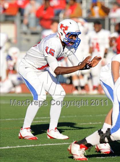 Thumbnail 2 in North Lamar vs. Henderson (3A Region 2 Bi-District Playoffs) photogallery.
