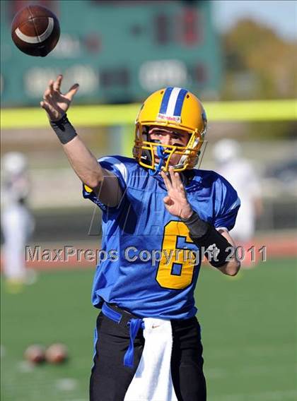 Thumbnail 1 in North Lamar vs. Henderson (3A Region 2 Bi-District Playoffs) photogallery.