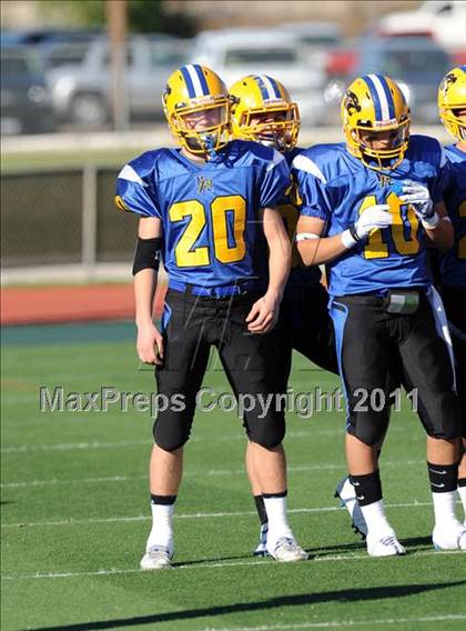 Thumbnail 3 in North Lamar vs. Henderson (3A Region 2 Bi-District Playoffs) photogallery.