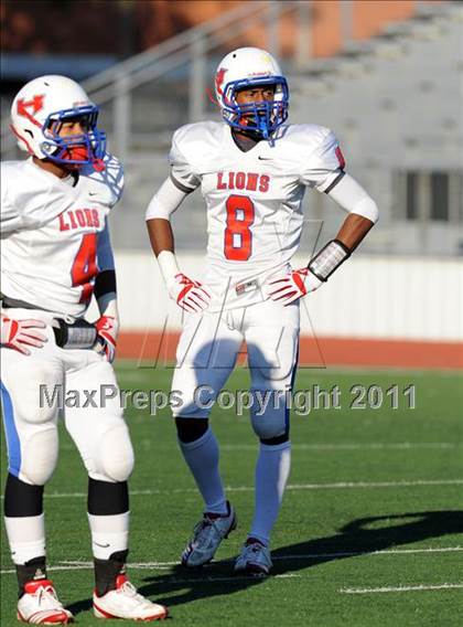 Thumbnail 1 in North Lamar vs. Henderson (3A Region 2 Bi-District Playoffs) photogallery.