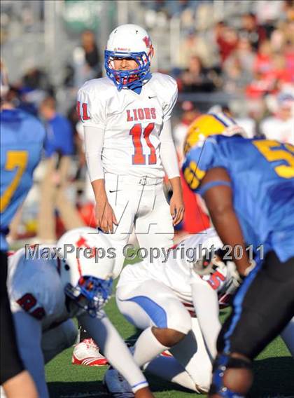 Thumbnail 2 in North Lamar vs. Henderson (3A Region 2 Bi-District Playoffs) photogallery.