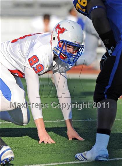 Thumbnail 3 in North Lamar vs. Henderson (3A Region 2 Bi-District Playoffs) photogallery.