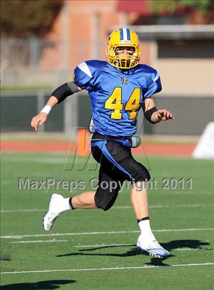 Thumbnail 3 in North Lamar vs. Henderson (3A Region 2 Bi-District Playoffs) photogallery.