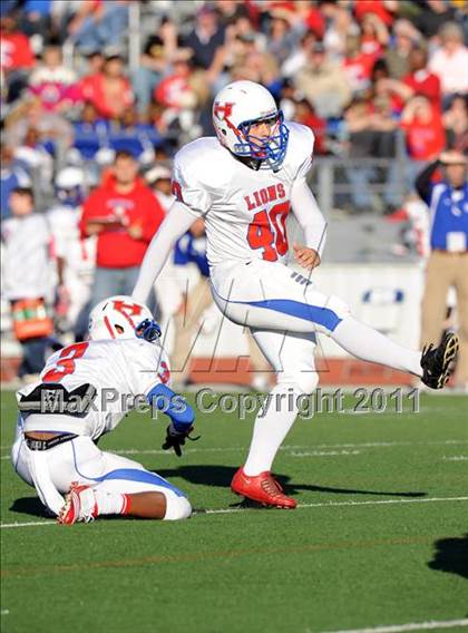 Thumbnail 2 in North Lamar vs. Henderson (3A Region 2 Bi-District Playoffs) photogallery.