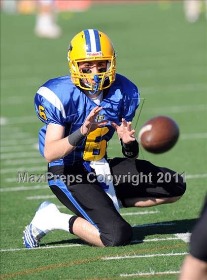Thumbnail 2 in North Lamar vs. Henderson (3A Region 2 Bi-District Playoffs) photogallery.