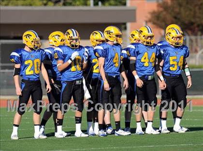Thumbnail 1 in North Lamar vs. Henderson (3A Region 2 Bi-District Playoffs) photogallery.