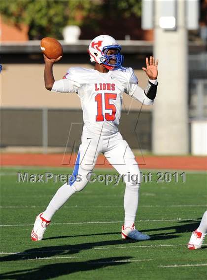 Thumbnail 2 in North Lamar vs. Henderson (3A Region 2 Bi-District Playoffs) photogallery.