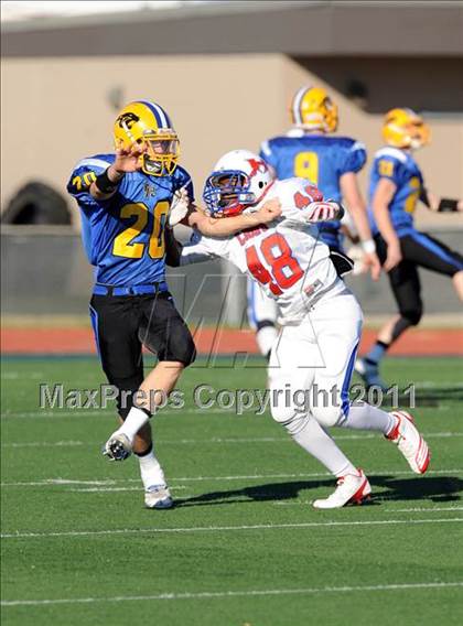 Thumbnail 2 in North Lamar vs. Henderson (3A Region 2 Bi-District Playoffs) photogallery.