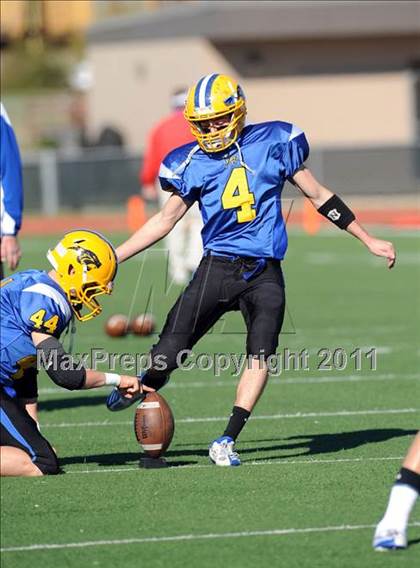 Thumbnail 2 in North Lamar vs. Henderson (3A Region 2 Bi-District Playoffs) photogallery.