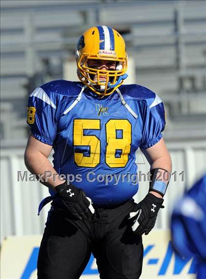Thumbnail 1 in North Lamar vs. Henderson (3A Region 2 Bi-District Playoffs) photogallery.