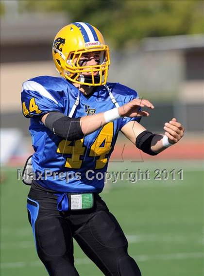 Thumbnail 2 in North Lamar vs. Henderson (3A Region 2 Bi-District Playoffs) photogallery.