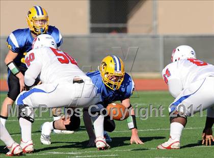 Thumbnail 3 in North Lamar vs. Henderson (3A Region 2 Bi-District Playoffs) photogallery.