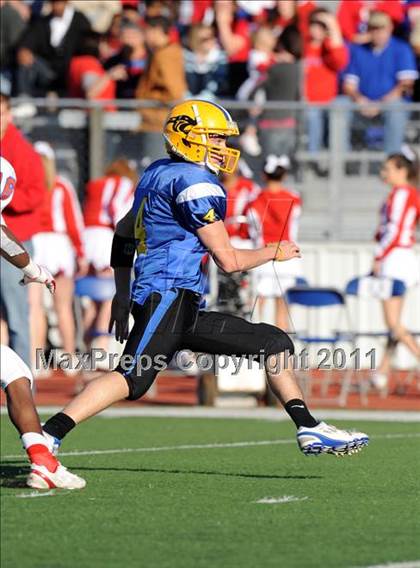 Thumbnail 2 in North Lamar vs. Henderson (3A Region 2 Bi-District Playoffs) photogallery.