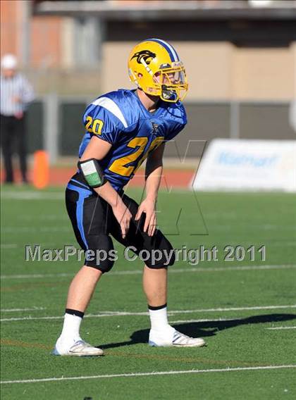 Thumbnail 1 in North Lamar vs. Henderson (3A Region 2 Bi-District Playoffs) photogallery.