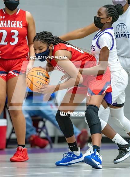 Thumbnail 3 in Wayne Country Day vs Village Christian Academy (NCISAA 2A State Playoffs - Third Round) photogallery.