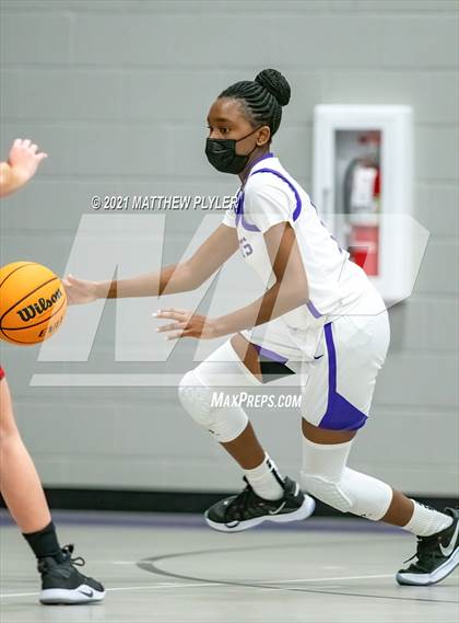 Thumbnail 1 in Wayne Country Day vs Village Christian Academy (NCISAA 2A State Playoffs - Third Round) photogallery.