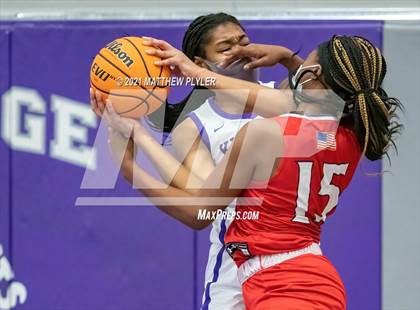 Thumbnail 2 in Wayne Country Day vs Village Christian Academy (NCISAA 2A State Playoffs - Third Round) photogallery.