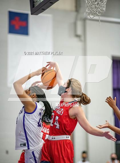 Thumbnail 2 in Wayne Country Day vs Village Christian Academy (NCISAA 2A State Playoffs - Third Round) photogallery.