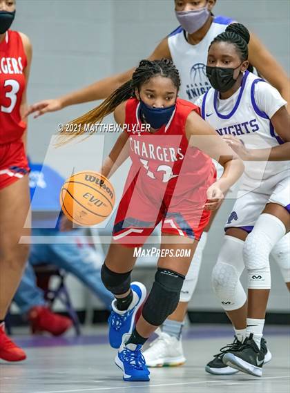 Thumbnail 1 in Wayne Country Day vs Village Christian Academy (NCISAA 2A State Playoffs - Third Round) photogallery.