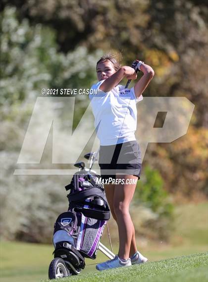 Thumbnail 2 in Sierra Foothill League Tournament photogallery.