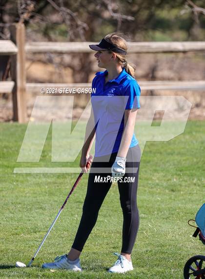 Thumbnail 2 in Sierra Foothill League Tournament photogallery.