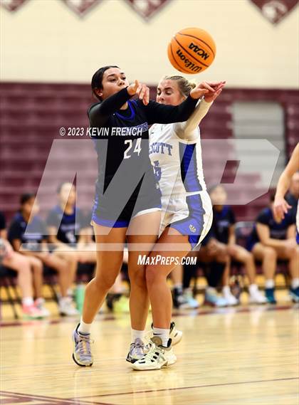 Thumbnail 2 in Thunderbird vs Prescott (Mountain Ridge Girls Basketball Invitational) photogallery.
