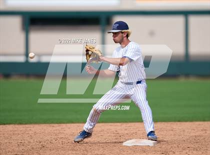 Thumbnail 2 in 42nd Annual FACA North All-Stars vs East All-Stars photogallery.
