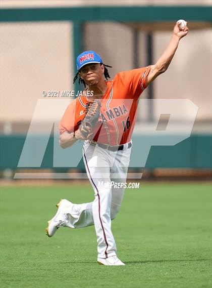 Thumbnail 1 in 42nd Annual FACA North All-Stars vs East All-Stars photogallery.