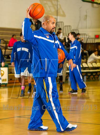 Thumbnail 3 in Mason vs West Potomac (Joe Cascio Holiday Classic) photogallery.