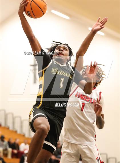 Thumbnail 3 in Edison vs. Lincoln  (Super Saturday Showcase) photogallery.