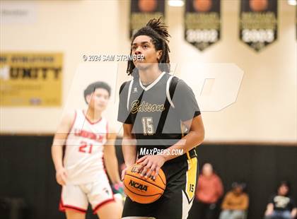 Thumbnail 1 in Edison vs. Lincoln  (Super Saturday Showcase) photogallery.