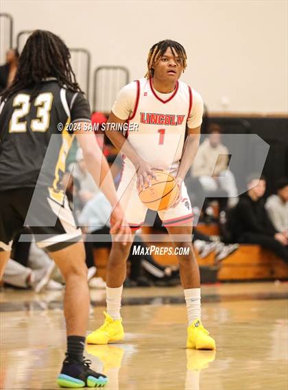 Thumbnail 1 in Edison vs. Lincoln  (Super Saturday Showcase) photogallery.