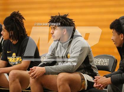 Thumbnail 3 in Edison vs. Lincoln  (Super Saturday Showcase) photogallery.