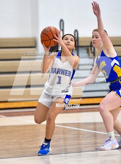 Thumbnail 1 in Garner vs. Bryson (Perrin Tournament) photogallery.