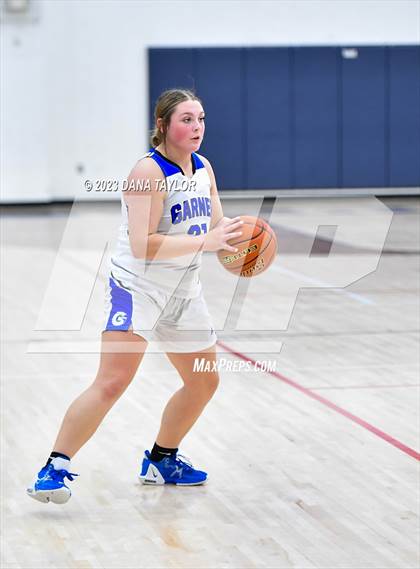 Thumbnail 3 in Garner vs. Bryson (Perrin Tournament) photogallery.